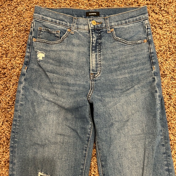 Express Modern Straight Super High Rise Distressed Jeans - Picture 5 of 12